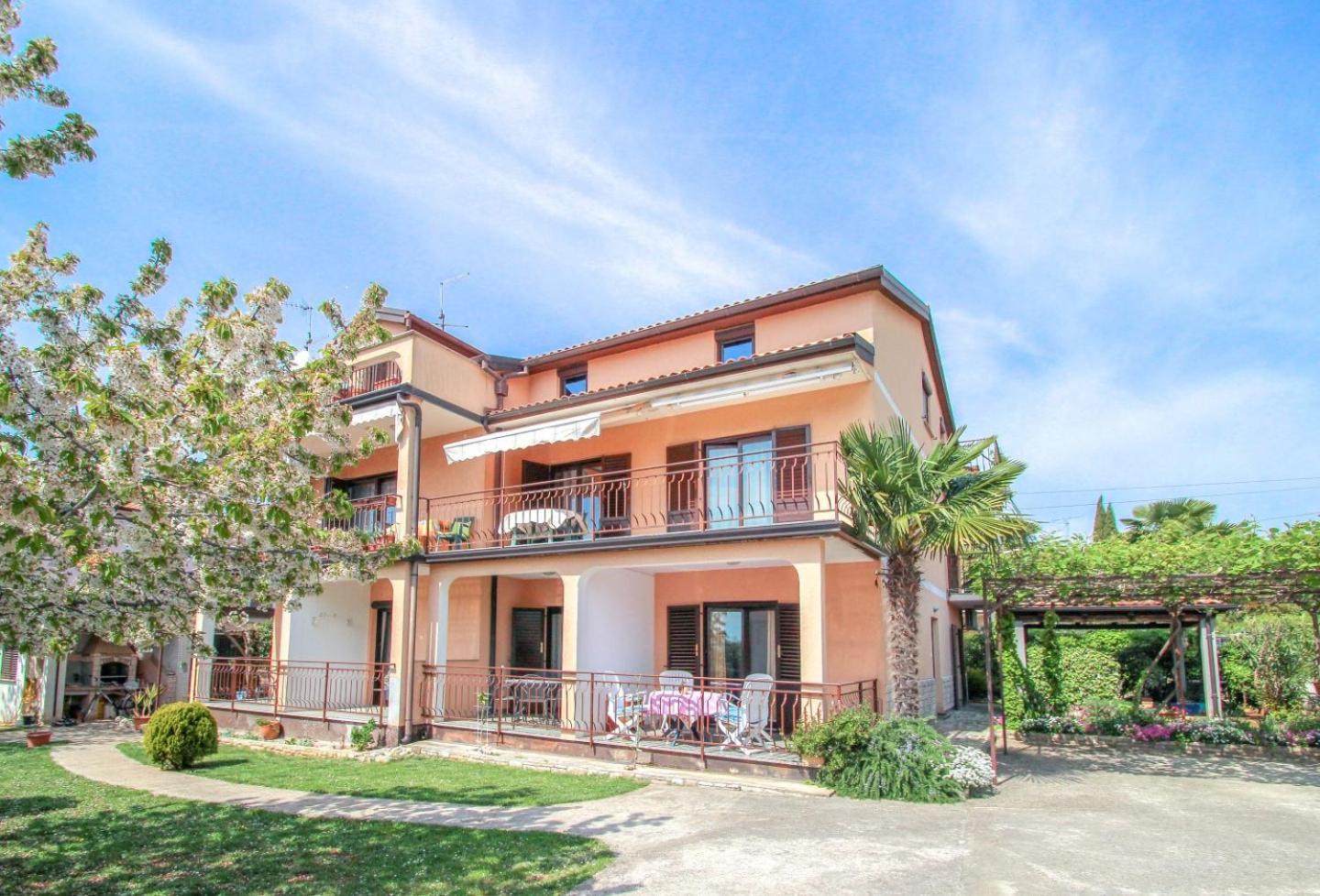Apartments Maria Novigrad  Bagian luar foto